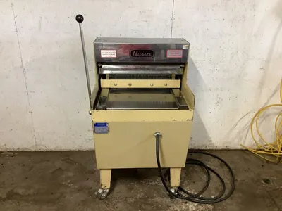 152-0581 Nussex BDN/250 Bread Slicer