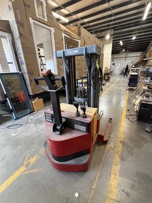 Used RAYMOND DSX40 Pallet Jacks Oregon US | MachineryMax #1427423