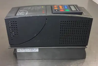 GE 6KAVI43001Y1B2 3.2A 480VAC 1.5HP Inverter Drive AV-300I 1E