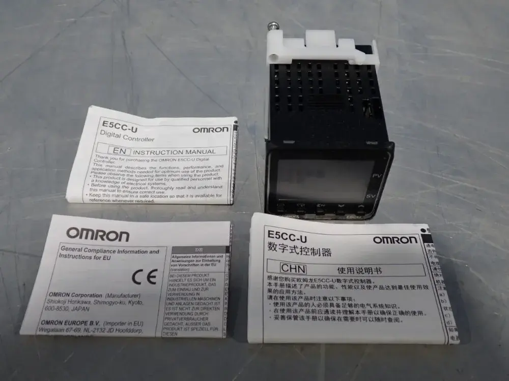 NEW OMRON E5CCRW2DUM000
