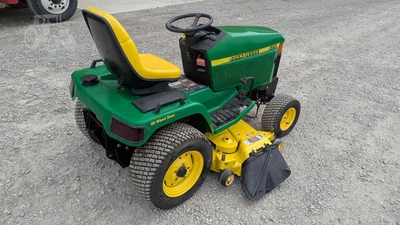 USED JOHN DEERE 425