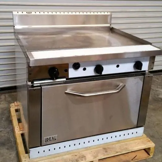 IDEAL BRAND - 36" Gas flat to grill with oven below