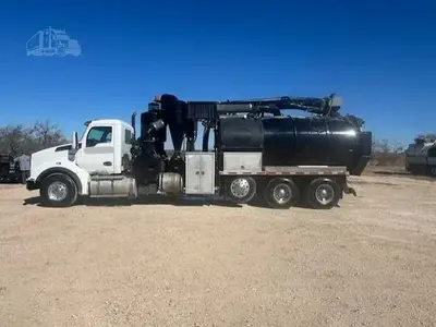 2015 KENWORTH T880 Industrial Vacuum Trucks | Crossford Machinery Group (1)