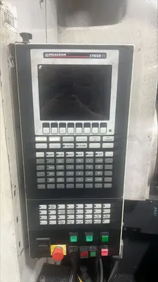 2001 CINCINNATI ML2200-413 Injection Molding Horizontal/Vertical | Machinery Network (3)