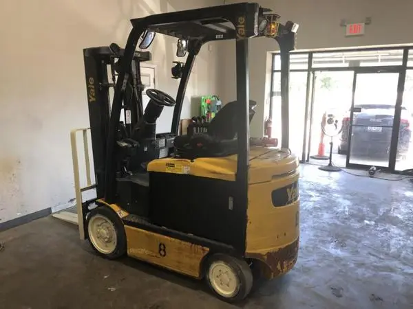 Used 2010 YALE ERC055VG 4-Wheel Sit down Electric Counterbalance Forklifts South Carolina US | Zoom Lifts & Equipment #1182301