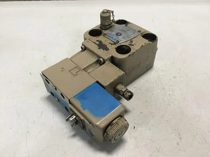 Used VICKERS CG5060AFMUHL7110 Valves/Fittings Michigan US | Ideal Machinery #591327
