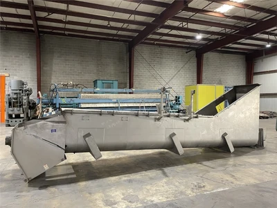 24" Diameter x 20'6" L Wolfking Stainless Incline Screw Conveyor