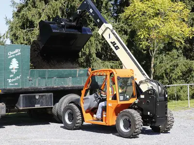 USED 2019 JLG G5-18A