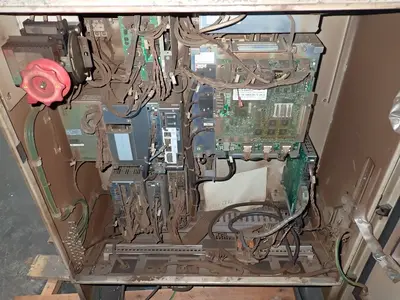 USED 2010 YASKAWA MOTOMAN MH6