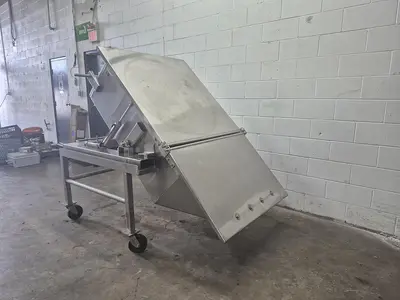 Self-Dumping 200 Gallon Hopper