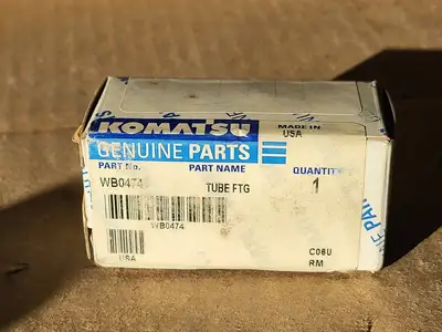 NEW KOMATSU WB0474