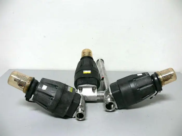 Used LOT OF 3 ITT PURE-FLO 316L DIAPHRAGM VALVES W/ ADVANTAGE 90PSI ACTUATORS Valves/Fittings California US | Equipment Lab #485349