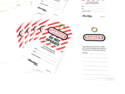 USED MASTER LOCK SAFETY LOCKOUT TAGS DO NOT OPERATE, ENGLISH, PACK OF 12