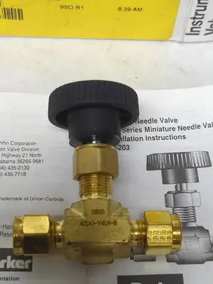 New | in-Stock PARKER 4Z-V4LN-B Pump & Valve Parts Ohio US | Surplus Asset Holdings #1235942