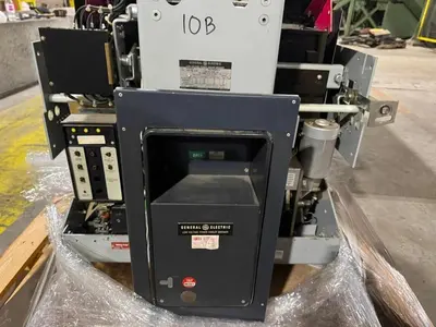 GENERAL ELECTRIC LOW VOLTAGE POWER CIRCUIT BREAKER AKR-6D-100 4000 AMPS