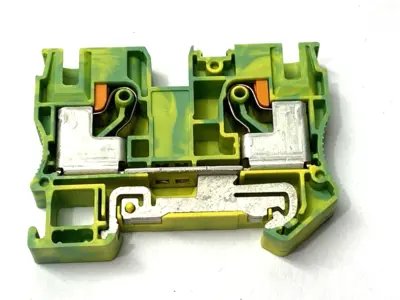 USED PHOENIX CONTACT PROTECTIVE CONDUCTOR TERMINAL BLOCK 3212131