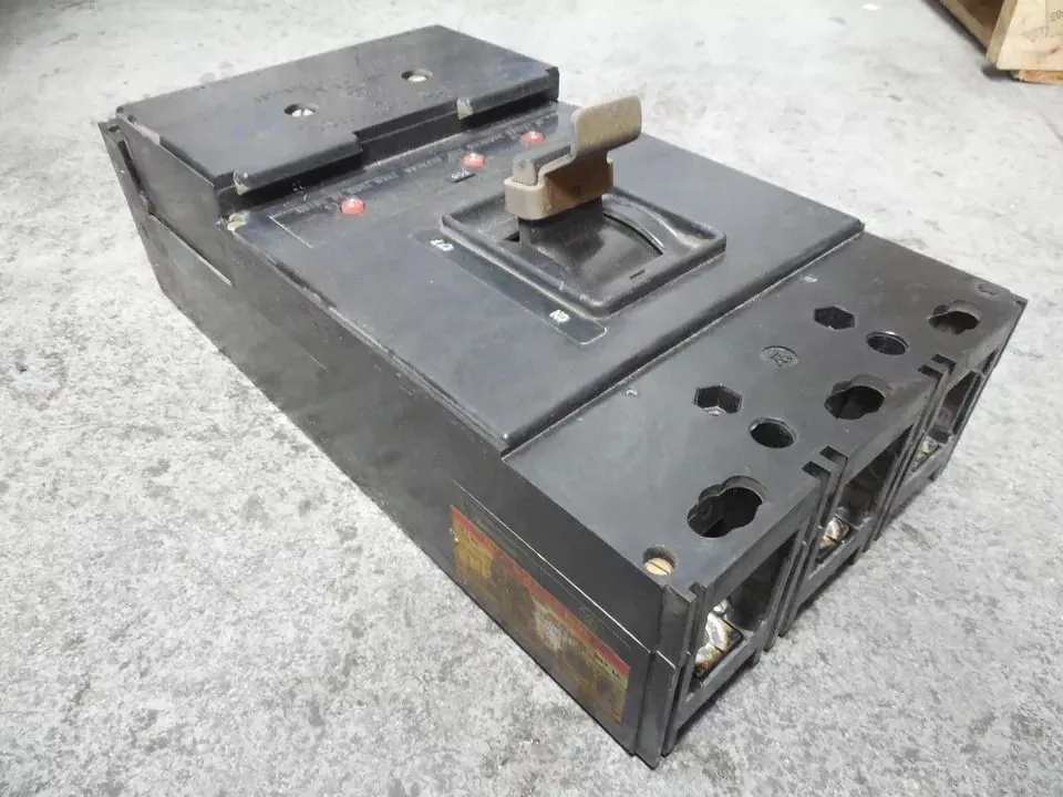 Westinghouse LAP3400PF Tri-Pac Circuit Breaker 400A Frame 300A Trip Used