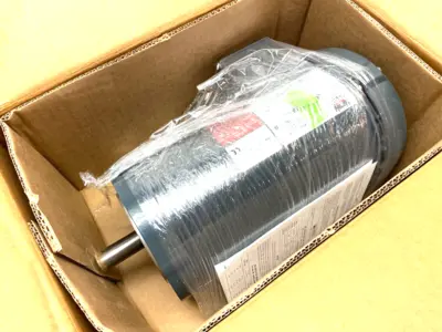 New | in-Stock Lincoln Signature Series TEFC Motor 3-Ph 2HP 1800rpm A.C. Motors Michigan US | Maverick Industrial Sales #1397565