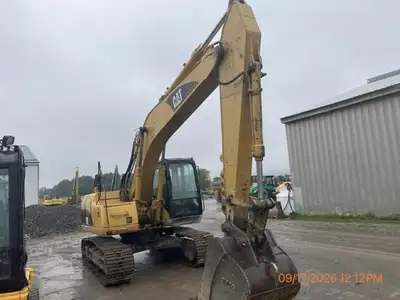 Used 2001 CATERPILLAR 320C U Crawler Excavators New York US | Beck Equipment #1509268