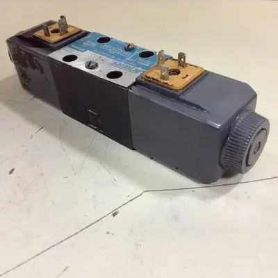 USED VICKERS DG4V-3-6C-M-U-HL7-60