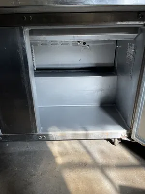 174-0117 Continental SW60 60” Pan Rail Self Contained Prep Table Cooler
