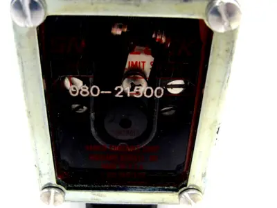 NEW NAMCO EA080-21500 LIMIT SWITCH EA08021500
