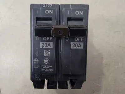 Used GENERAL ELECTRIC THQB220 Switchgears British Columbia CA | Lenmark #294485
