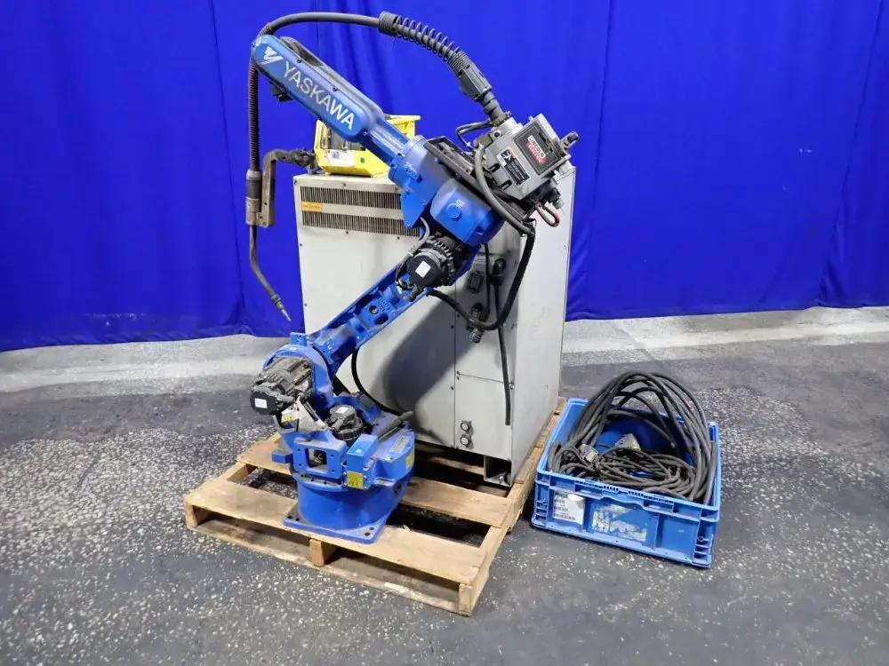 USED 2013 YASKAWA MOTOMAN MOTOMANMH6