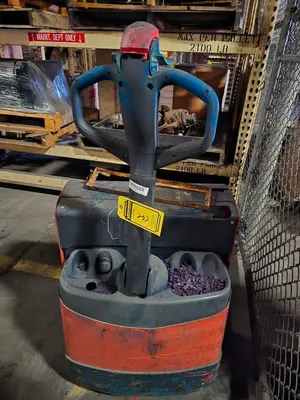 Used _UNKNOWN_ _UNKNOWN_ Electric Pallet Trucks Ohio US | Myron Bowling Auctioneers Inc #1504543