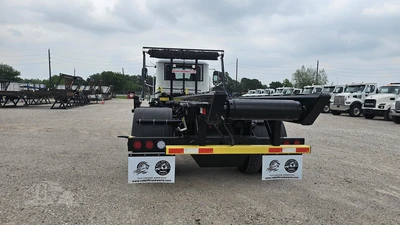 New | in-Stock 2027 MACK MD7 Rolloff Trucks Texas US | Roll Off Truck World #1491899