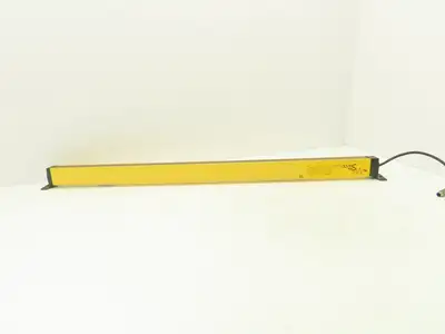 STI 70157-1017 STI MS46-30-870-Q1-X Light Curtain Transmitter 24VDC Input