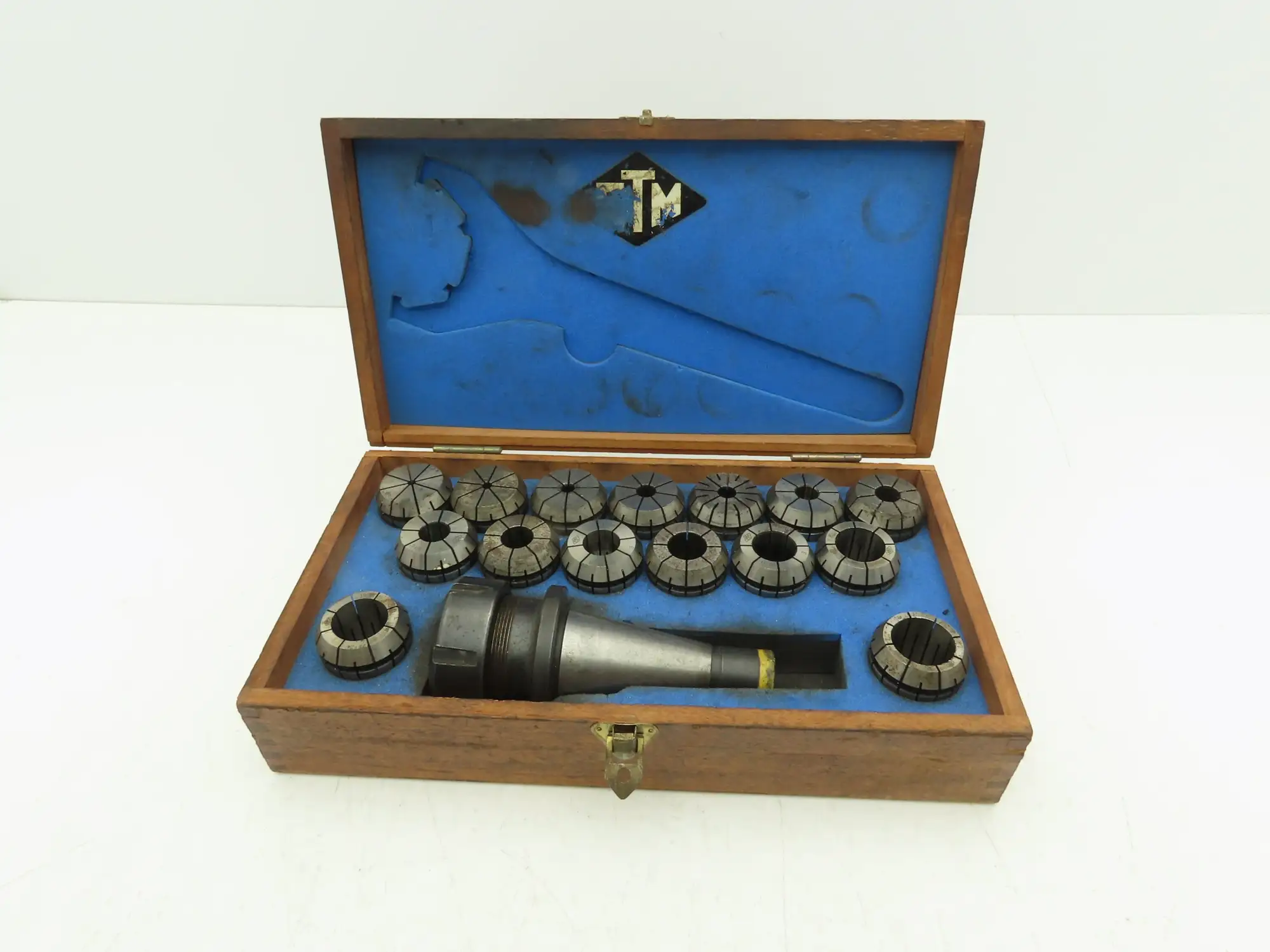 ETM ISO40 ER40 15 Collet Chuck Kit 1/8-1" With ISO40 ER40X2.156E Chuck No Wrench