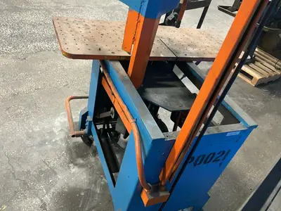 Used ROLLIN SAW, INC. _UNKNOWN_ Vertical Band Saws Ohio US | HGR 24 #1406241