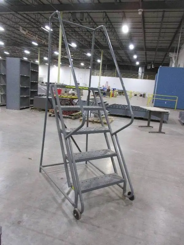 TRI-ARC ROLLING STAIRS