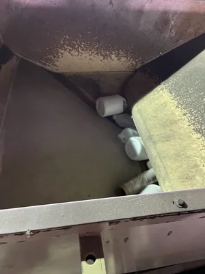 Used _UNKNOWN_ _UNKNOWN_ Bottle Feed Hopper Elevator Louisiana US | International Packaging Company #1260093