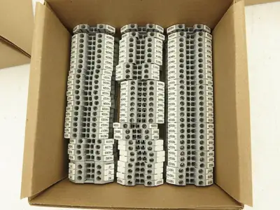 Eaton UT 2.5 Feed-Through Terminal Block Gray 2.5mm² IEC 60947-7-1  Lot of 349