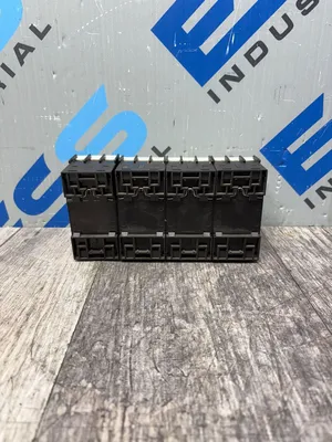 Siemens 3RV1021-0JA10 Electrical/PLC/Automation | ESS Industrial Equipment Sales (4)