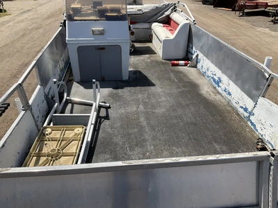 USED 1979 CREST 29-22