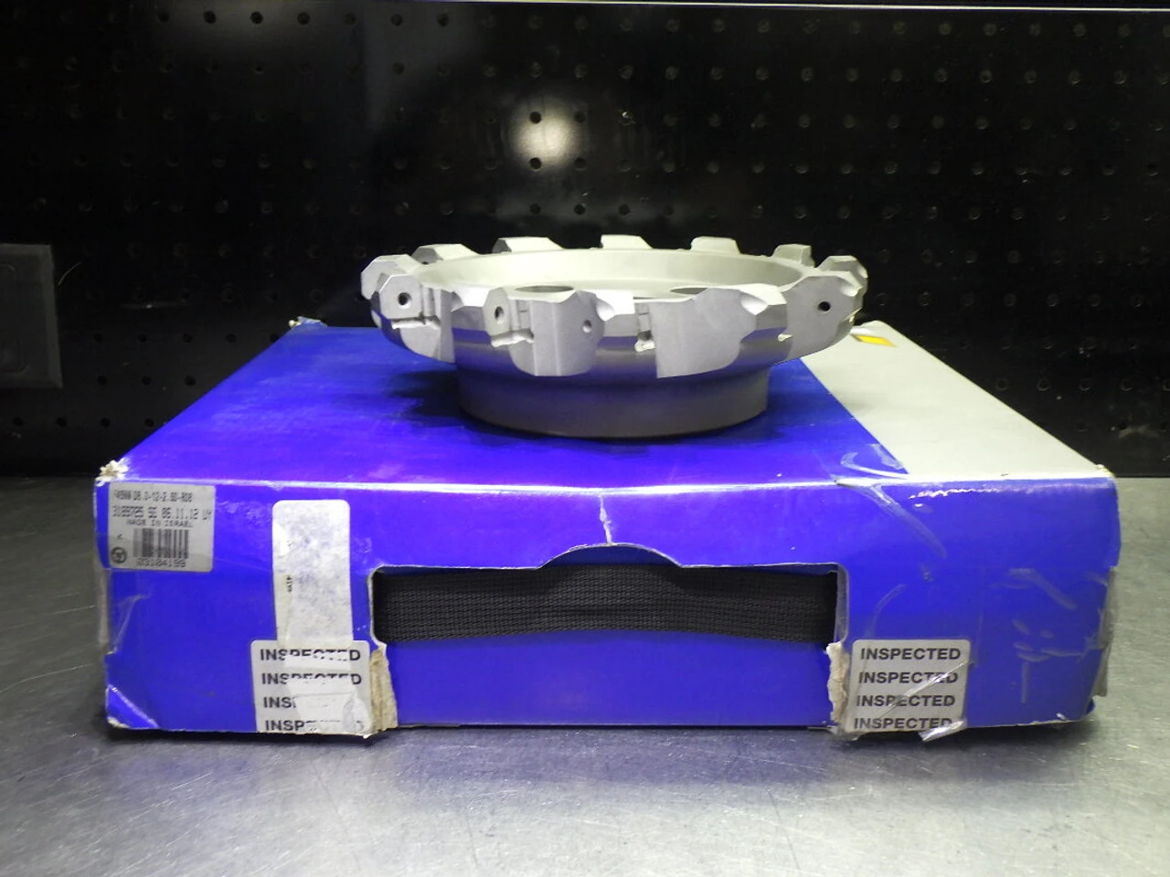 Iscar 8" Indexable Facemill 2.5" Arbor F45NM D8.0-12-2.50-R08 (LOC1114A)