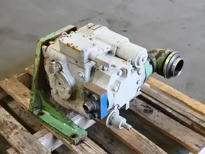 USED SAUER DANFOSS 24-7020 CW
