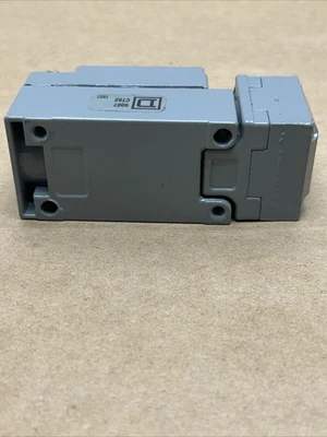 NEW Square D C66B2