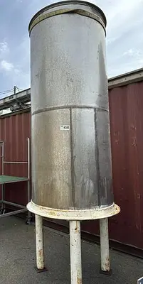 500 Gallon Vertical SS Tank