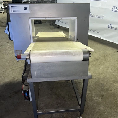 PCL Metal Detector with Conveyor Belt