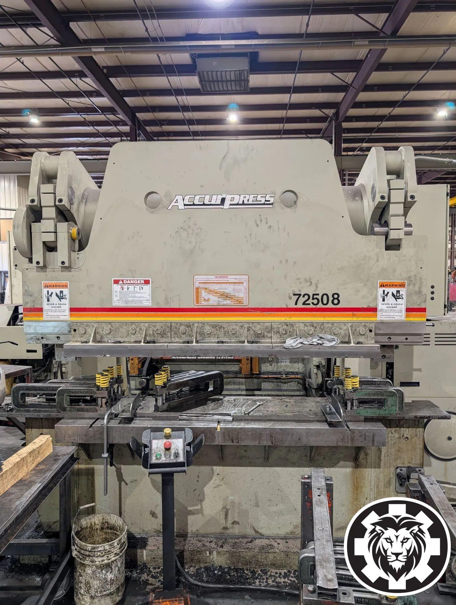 250 Ton x 8' Accurpress 72508 CNC Press Brake, 2023 - ETS Control