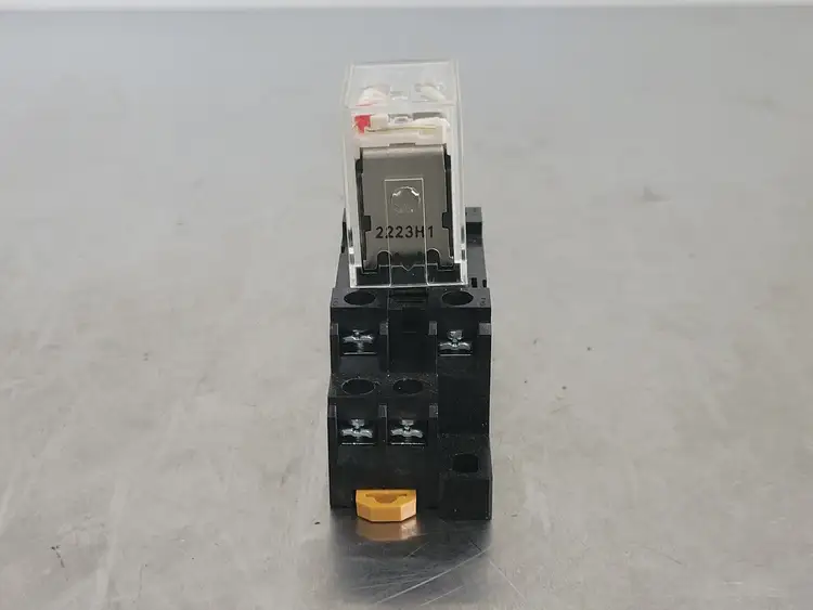 Used OMRON LY2N Misc Electrical & Power Parts British Columbia CA | Lenmark #246926