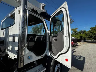 Used 2015 ALTEC AC18-70R-HL Truck-Mounted Cranes Florida US | Truck and Van Outlet #1509158