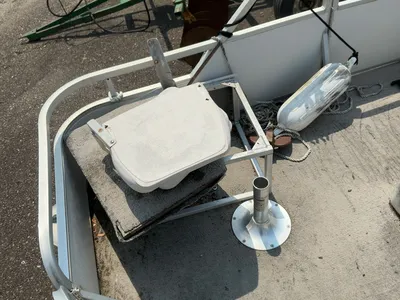 1998 Manitou Unknown 20' Pontoon Boat