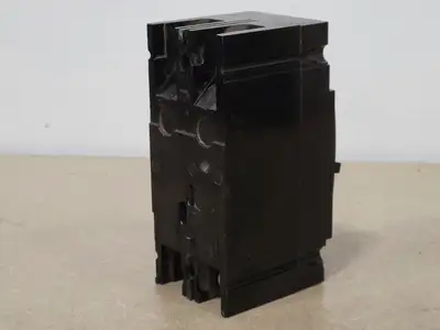 20 Amp, 2 Pole, 240 volts Circuit Breaker