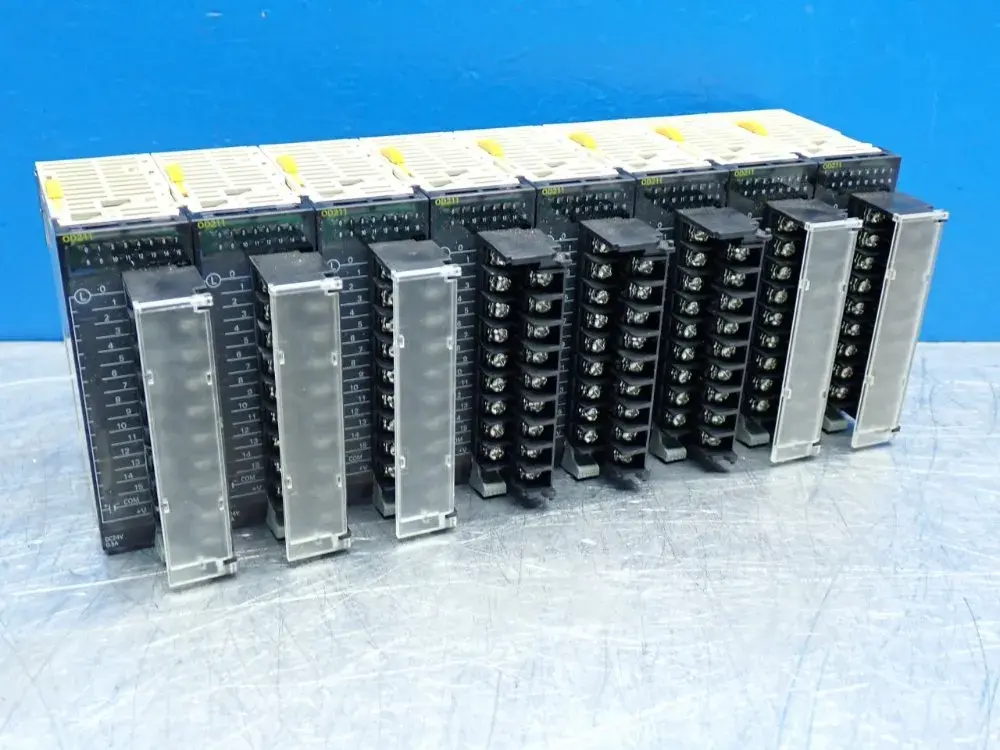Used OMRON CJ1WOD211 Input / Output Modules | HGR 24 #733549