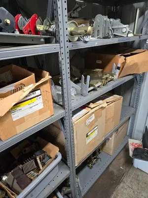 Used _UNKNOWN_ _UNKNOWN_ Shipping Containers Indiana US | Myron Bowling Auctioneers Inc #1504002